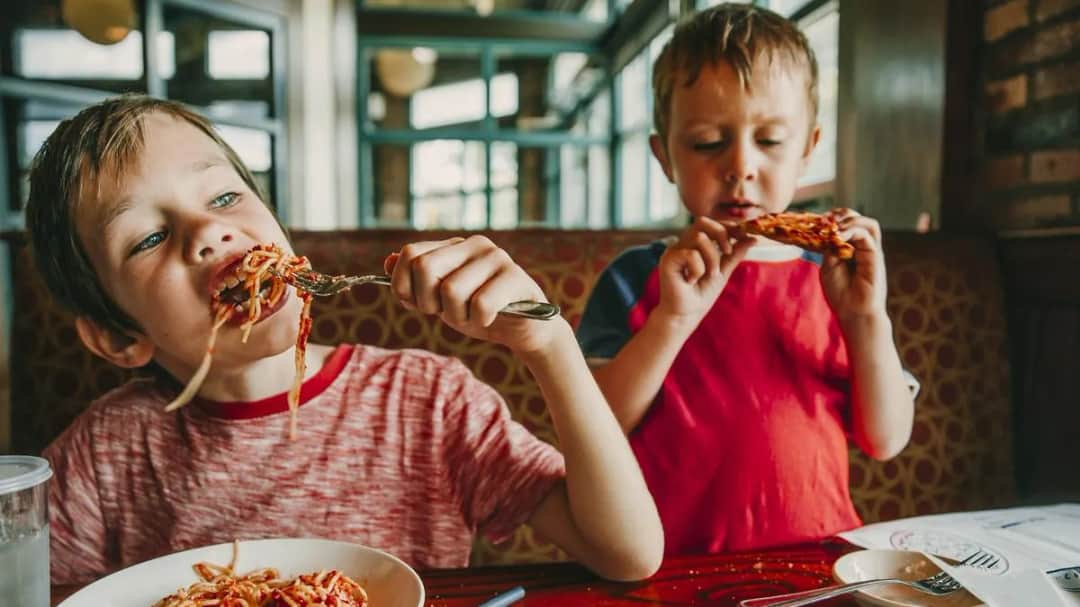 Zdrowe przepisy dla dzieci na obiad, które zachwycą każde podniebienie