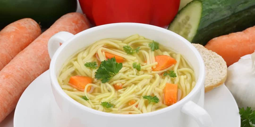 Jak zrobić rosół wegetariański, który zaskoczy smakiem i aromatem