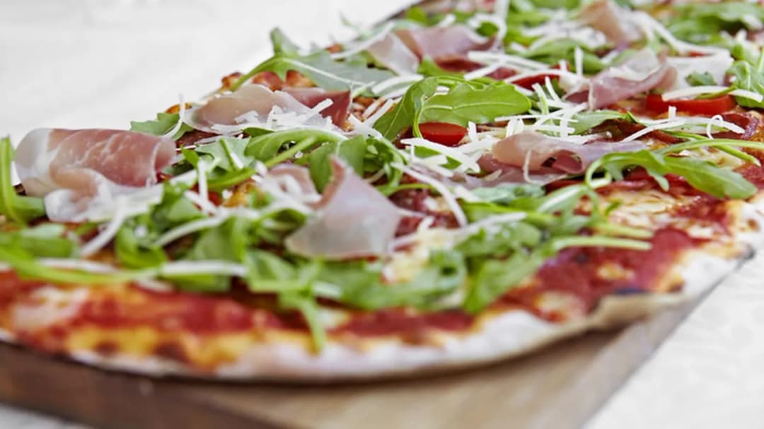 Jak zrobić dietetyczną pizzę, która nie zrujnuje Twojej diety?