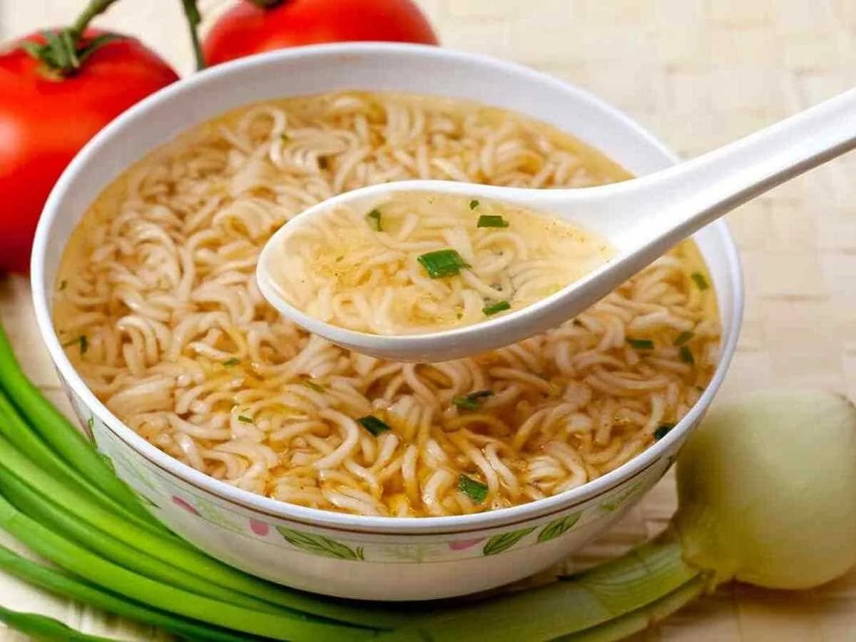 Czy zupki chińskie są wegańskie? Sprawdź, co naprawdę zawierają